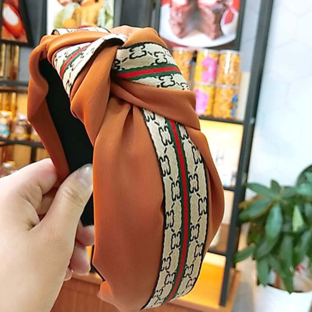 Wide-Brimmed Plus Ribbon Knotted Fabric Headband
